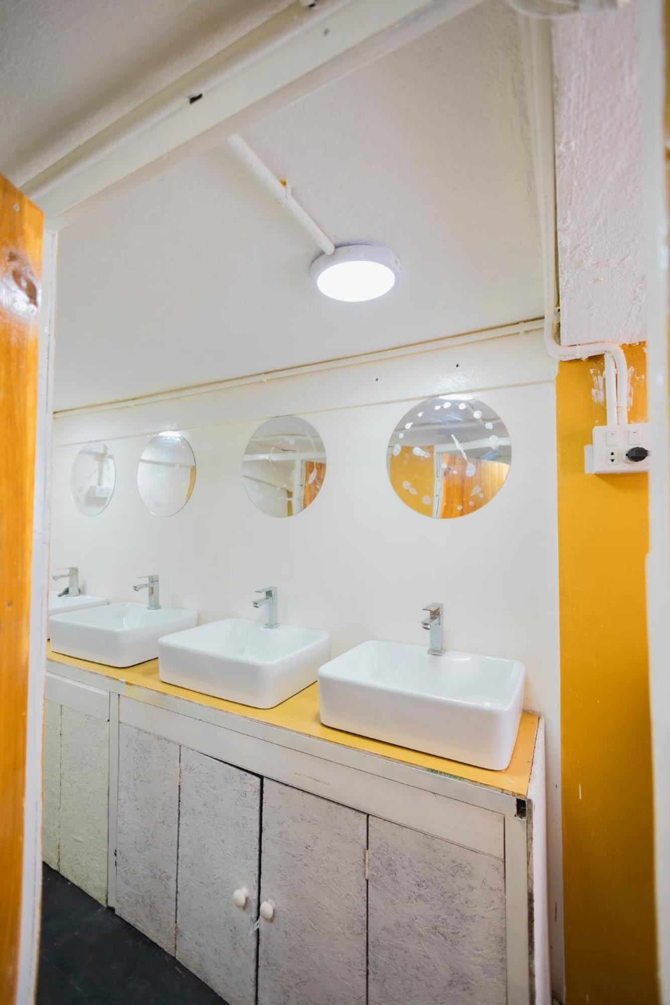 1950 Luangprabang Hostel Екстериор снимка